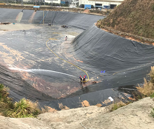 西华废水池清理